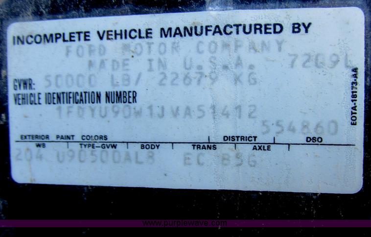 image for item E7412 1988 Ford L9000 dump truck