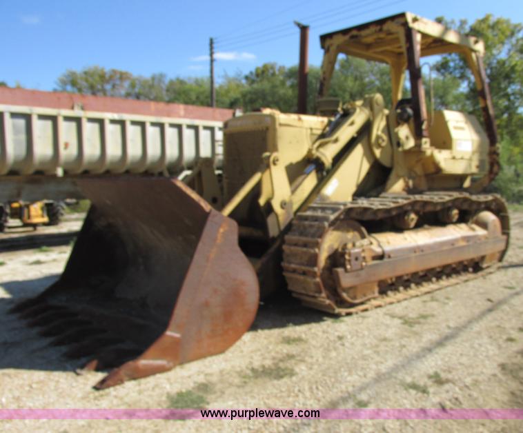 image for item E7419 1978 Caterpillar 977L track loader