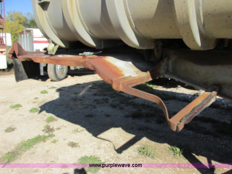 image for item E7420 1966 Fruehauf aluminum dump trailer