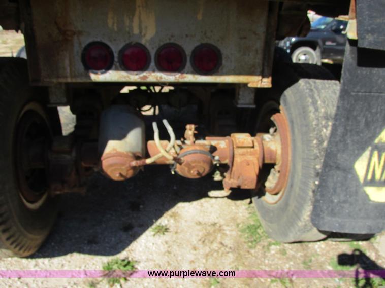 image for item E7420 1966 Fruehauf aluminum dump trailer
