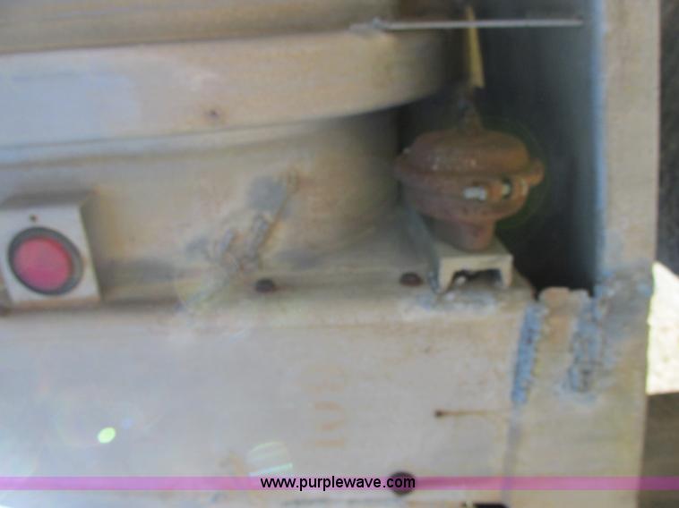 image for item E7420 1966 Fruehauf aluminum dump trailer