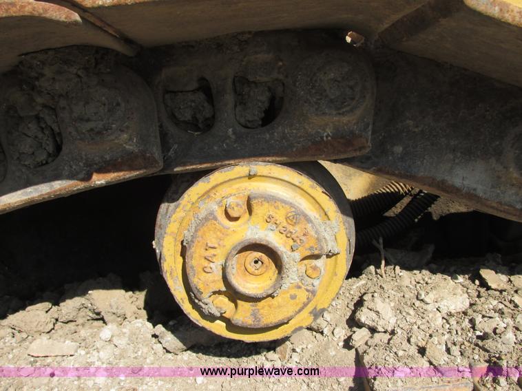 image for item E7429 Caterpillar 963 track loader