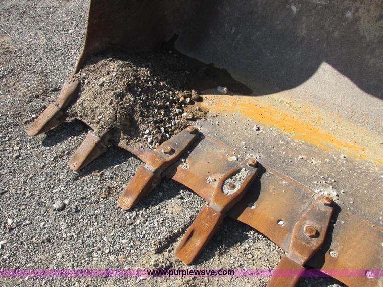 image for item E7429 Caterpillar 963 track loader