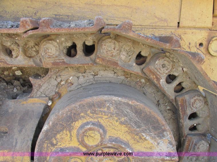 image for item E7429 Caterpillar 963 track loader