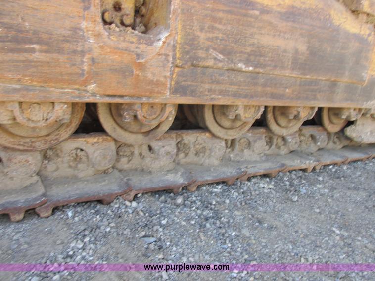 image for item E7429 Caterpillar 963 track loader