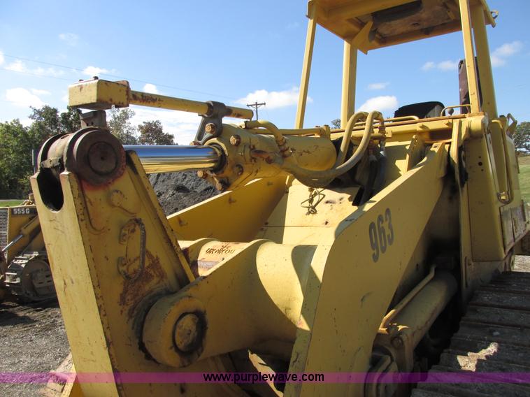image for item E7429 Caterpillar 963 track loader