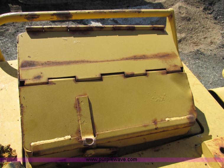 image for item E7429 Caterpillar 963 track loader