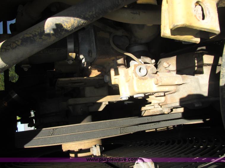 image for item E7429 Caterpillar 963 track loader