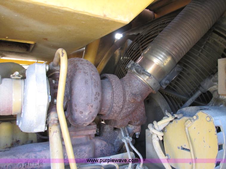 image for item E7429 Caterpillar 963 track loader