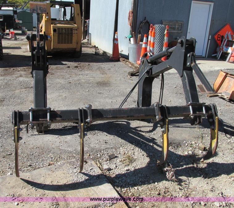 image for item F5354 Grab-Tec GB77 backhoe grapple attachment