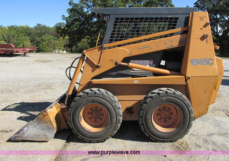 image for item F5355 Case 1845C skid steer