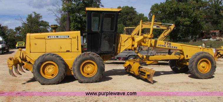 image for item F5356 1980 John Deere 770A articulated motor grader