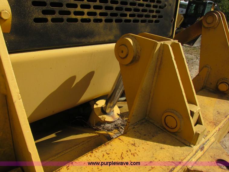 image for item F5356 1980 John Deere 770A articulated motor grader