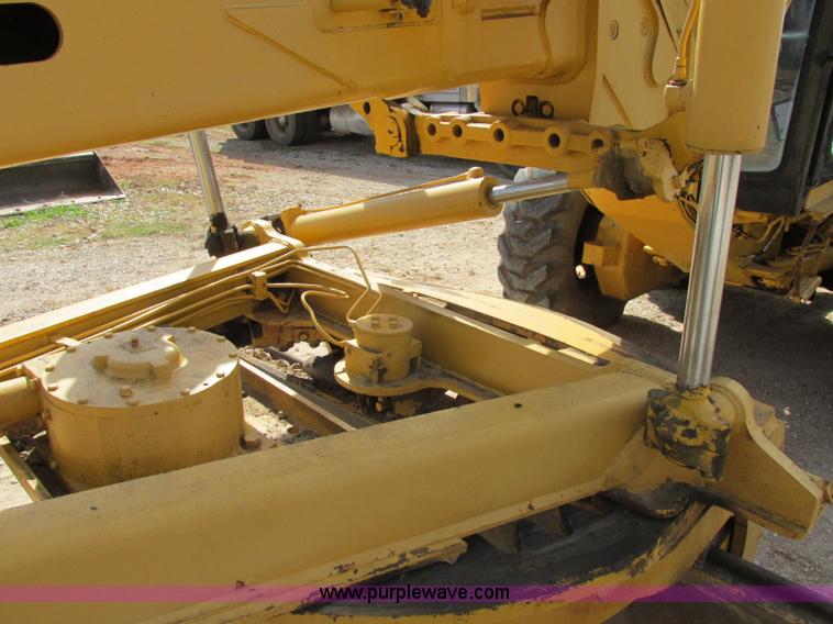 image for item F5356 1980 John Deere 770A articulated motor grader