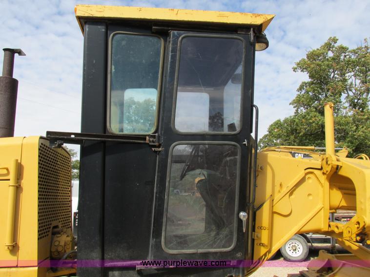 image for item F5356 1980 John Deere 770A articulated motor grader