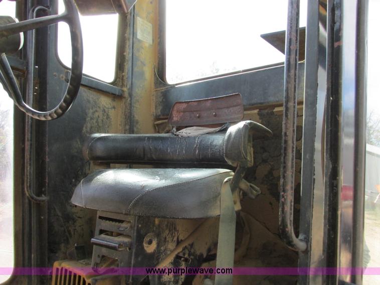 image for item F5356 1980 John Deere 770A articulated motor grader