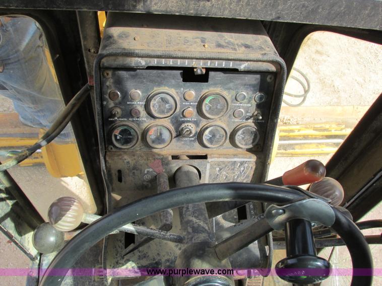 image for item F5356 1980 John Deere 770A articulated motor grader