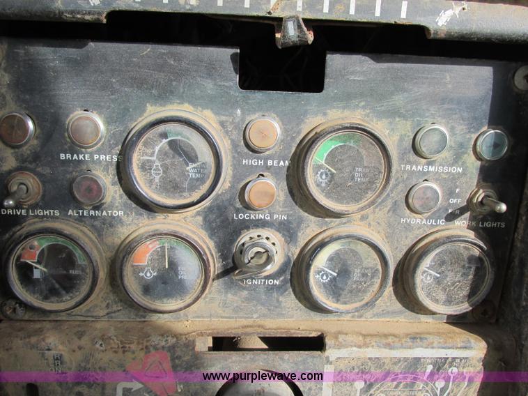 image for item F5356 1980 John Deere 770A articulated motor grader