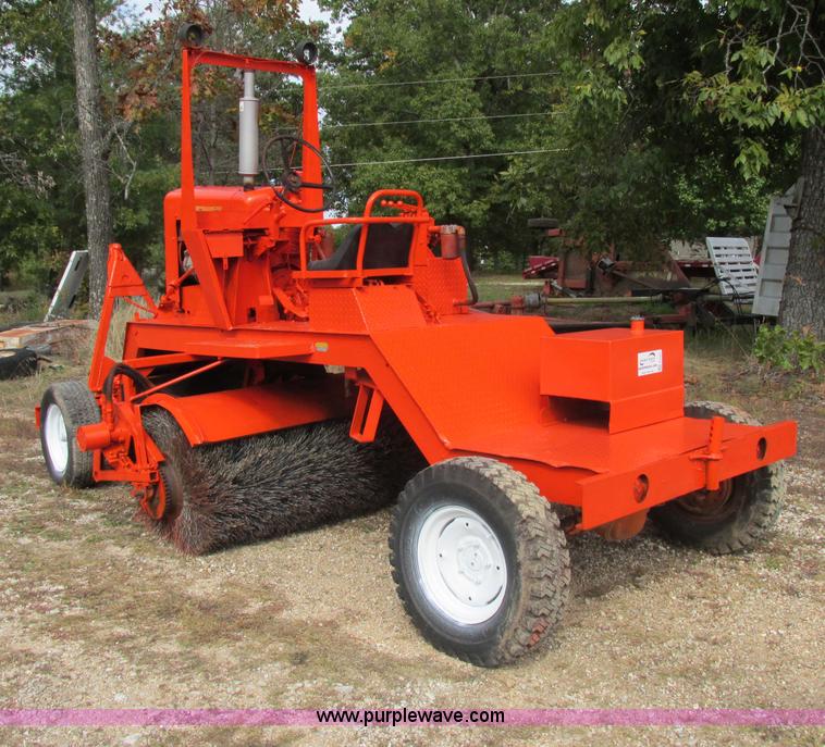 image for item F5357 Broce HS broom