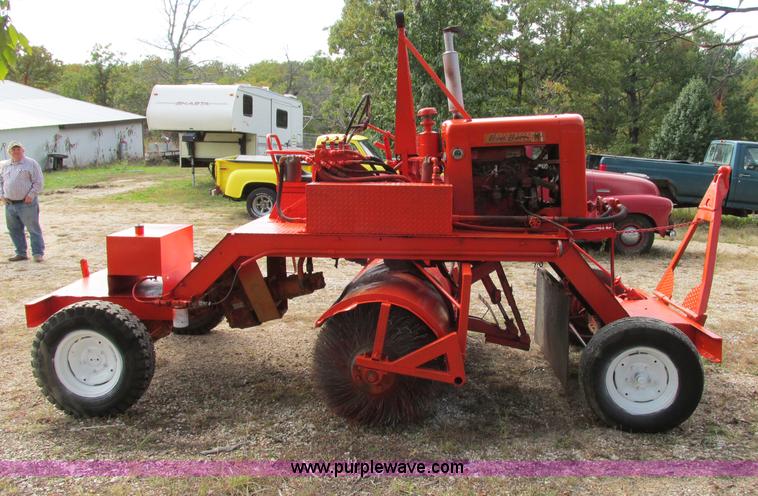 image for item F5357 Broce HS broom