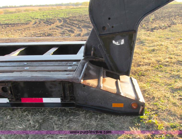 image for item F5359 2002 Fontaine RAM-50-ANGB triple axle lowboy trailer