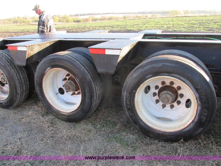 image for item F5359 2002 Fontaine RAM-50-ANGB triple axle lowboy trailer