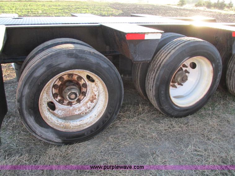 image for item F5359 2002 Fontaine RAM-50-ANGB triple axle lowboy trailer