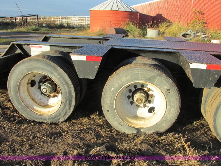 image for item F5359 2002 Fontaine RAM-50-ANGB triple axle lowboy trailer