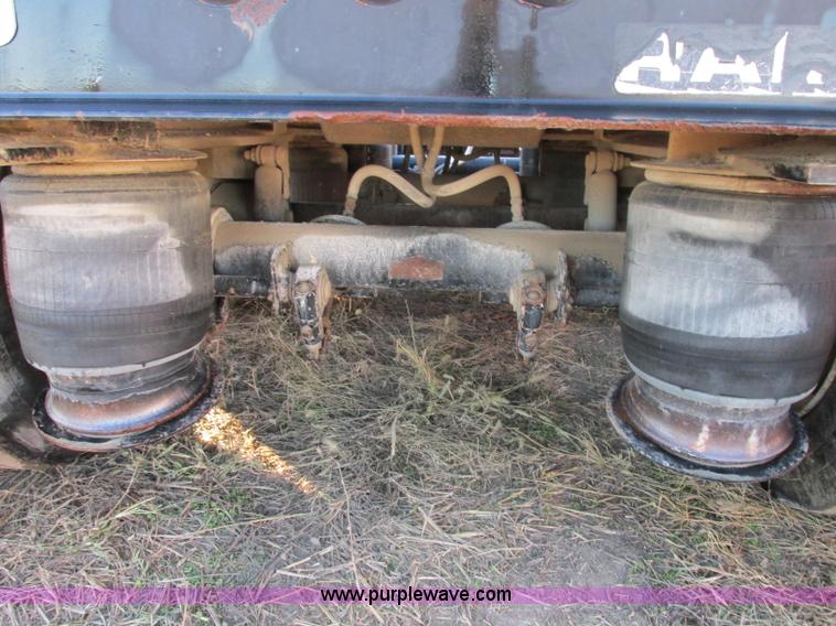 image for item F5359 2002 Fontaine RAM-50-ANGB triple axle lowboy trailer