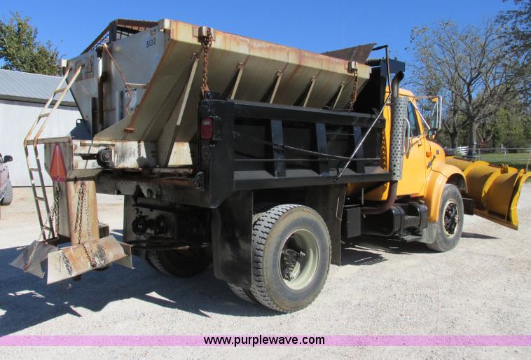 image for item F5360 1995 International 4900 dump truck