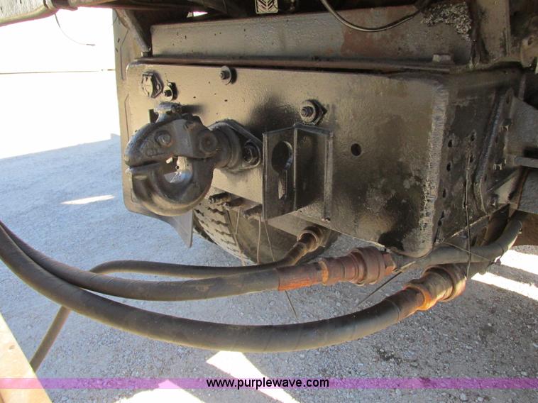 image for item F5360 1995 International 4900 dump truck