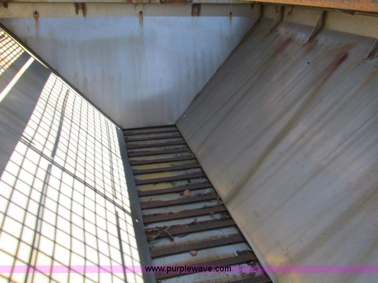 image for item F5360 1995 International 4900 dump truck