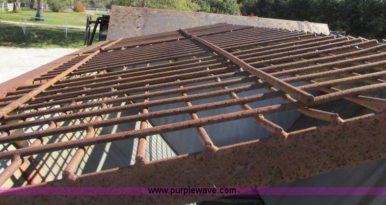 image for item F5360 1995 International 4900 dump truck