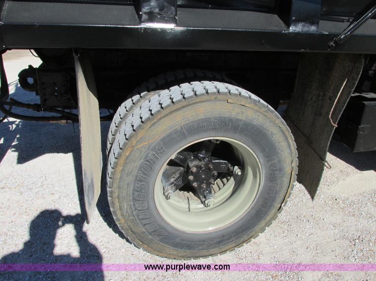 image for item F5360 1995 International 4900 dump truck