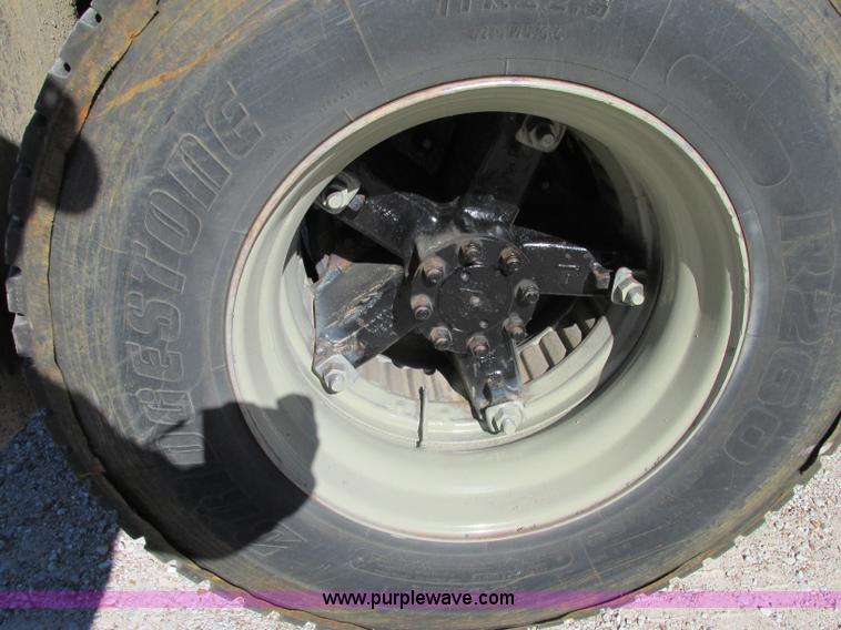 image for item F5360 1995 International 4900 dump truck