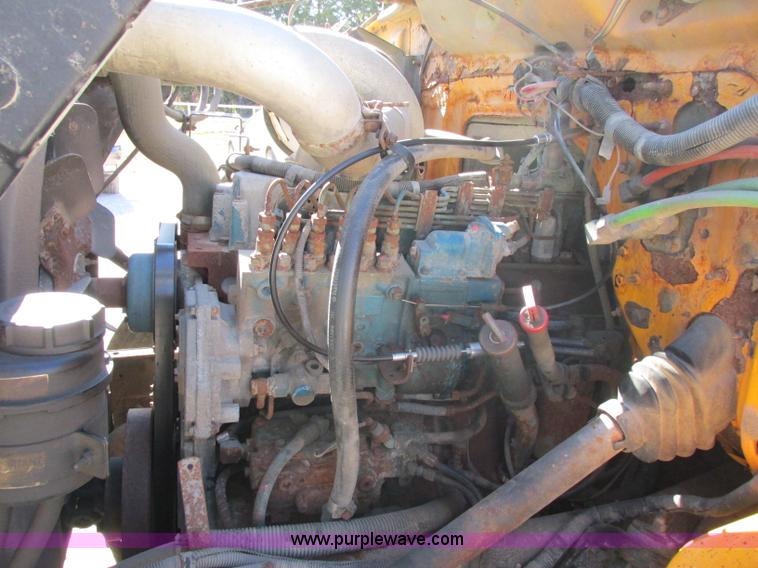 image for item F5360 1995 International 4900 dump truck