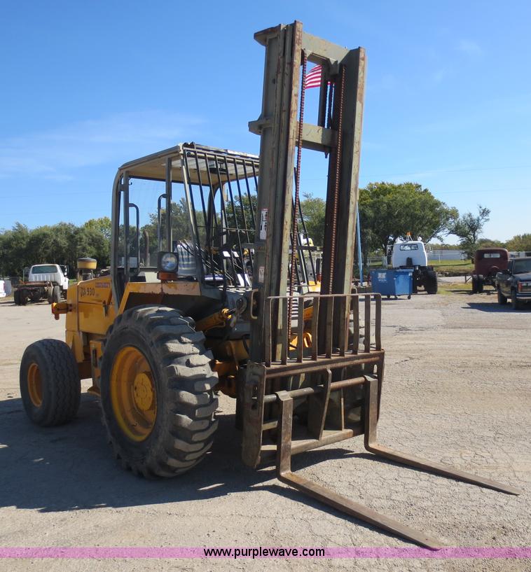 image for item F6725 1997 JCB 930 rough terrain forklift