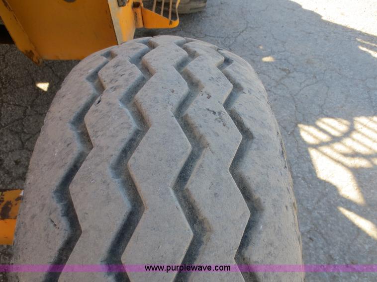 image for item F6725 1997 JCB 930 rough terrain forklift