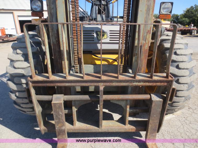 image for item F6725 1997 JCB 930 rough terrain forklift