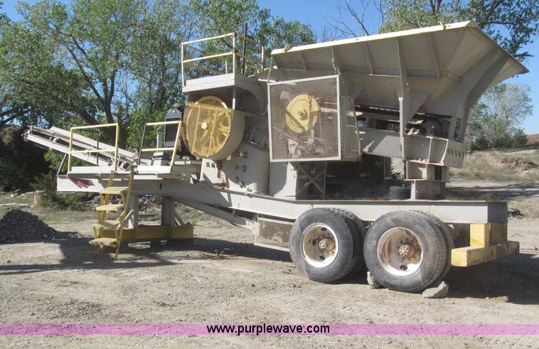 image for item F7144 Universal portable jaw crusher