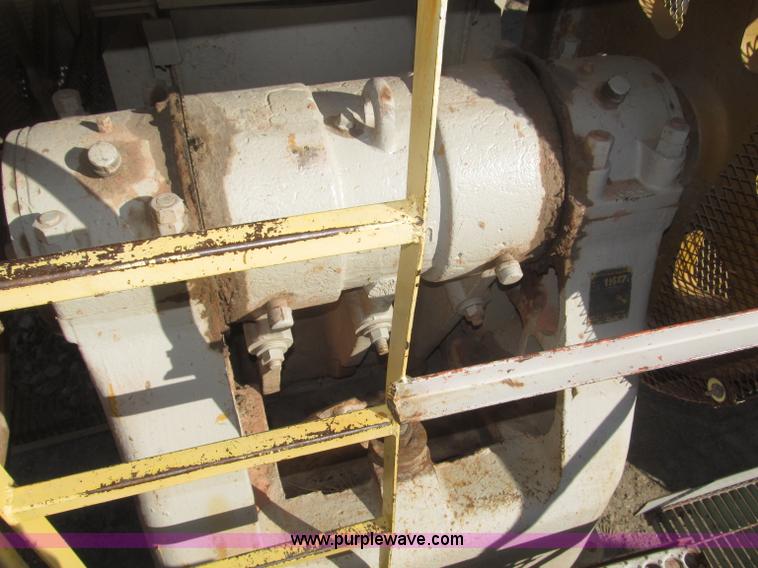 image for item F7144 Universal portable jaw crusher