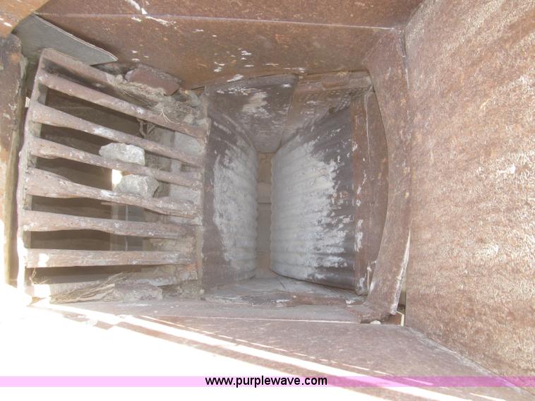 image for item F7144 Universal portable jaw crusher