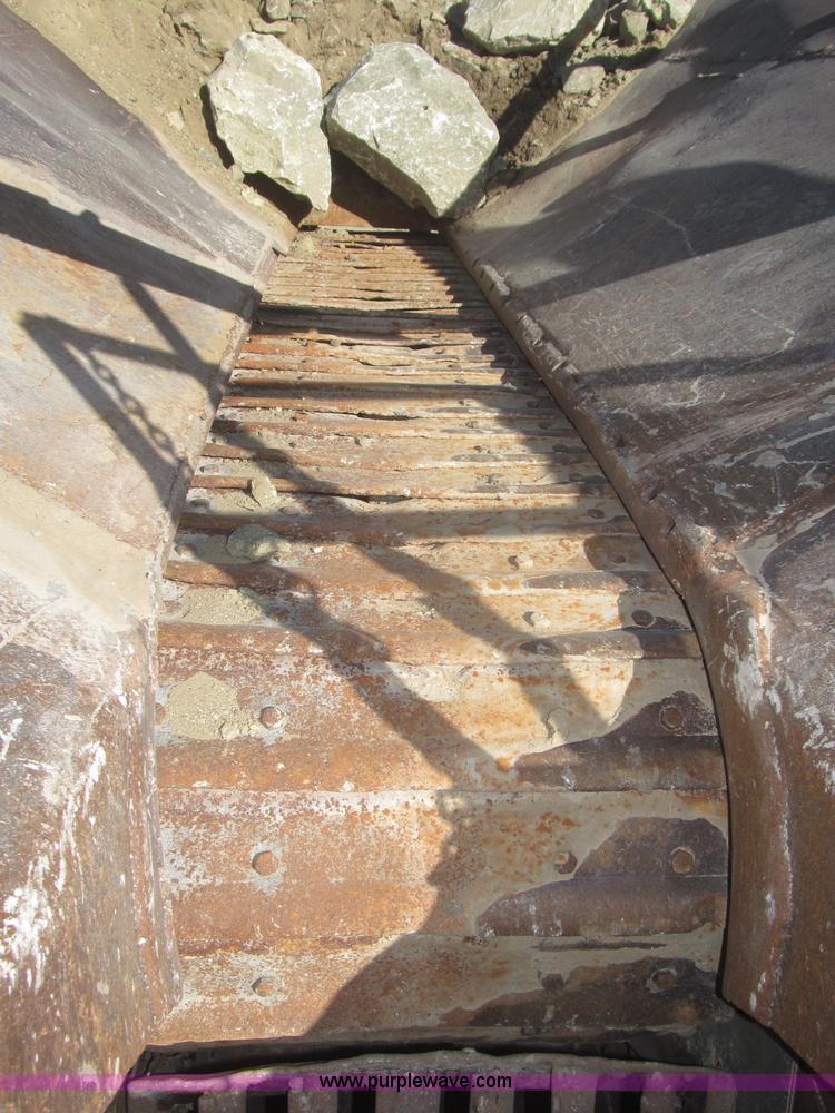 image for item F7144 Universal portable jaw crusher