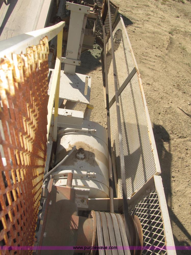 image for item F7144 Universal portable jaw crusher