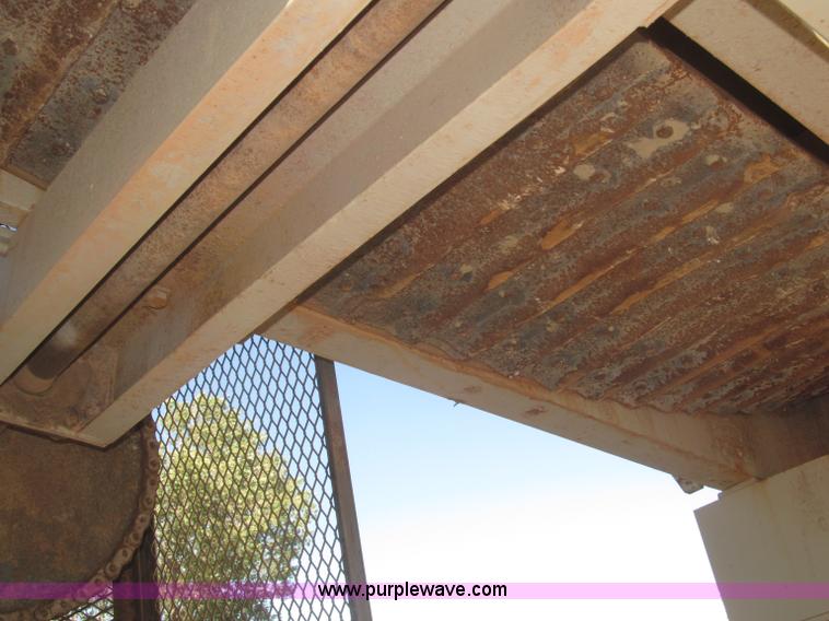 image for item F7144 Universal portable jaw crusher