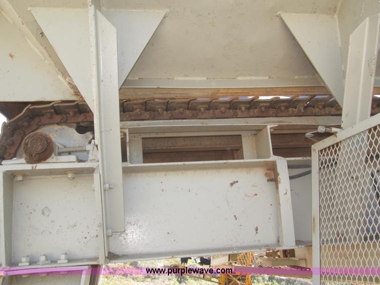 image for item F7144 Universal portable jaw crusher