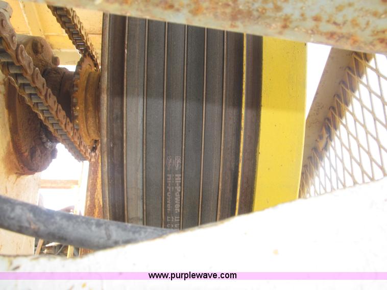 image for item F7144 Universal portable jaw crusher