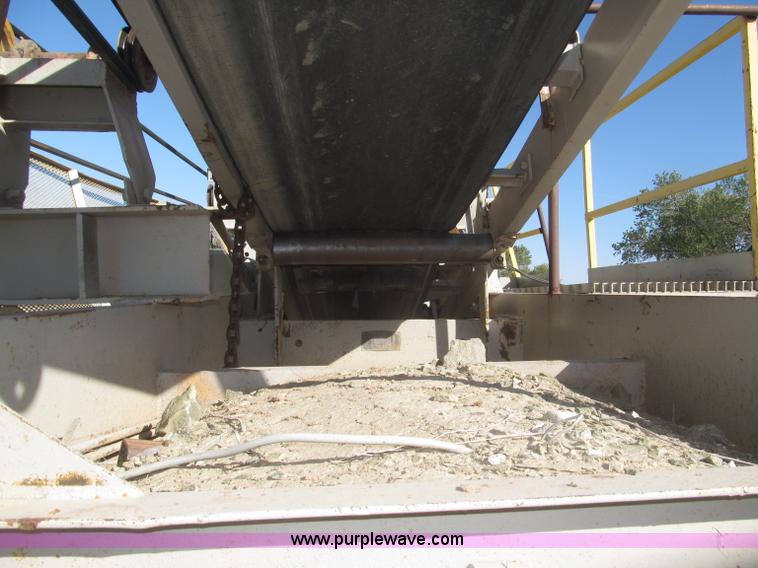 image for item F7144 Universal portable jaw crusher