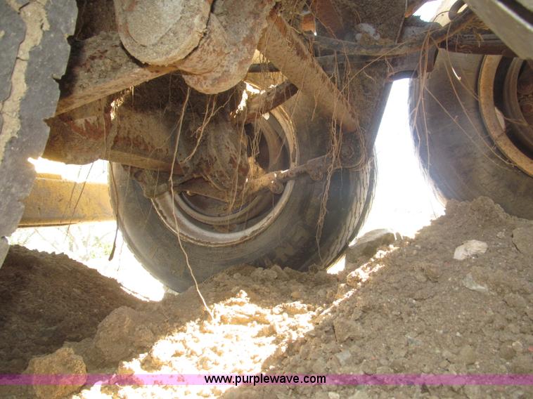 image for item F7144 Universal portable jaw crusher