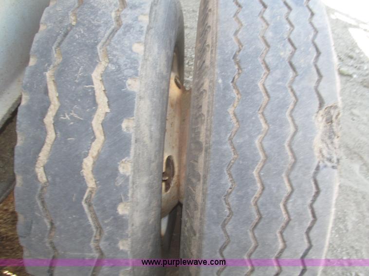 image for item F7144 Universal portable jaw crusher